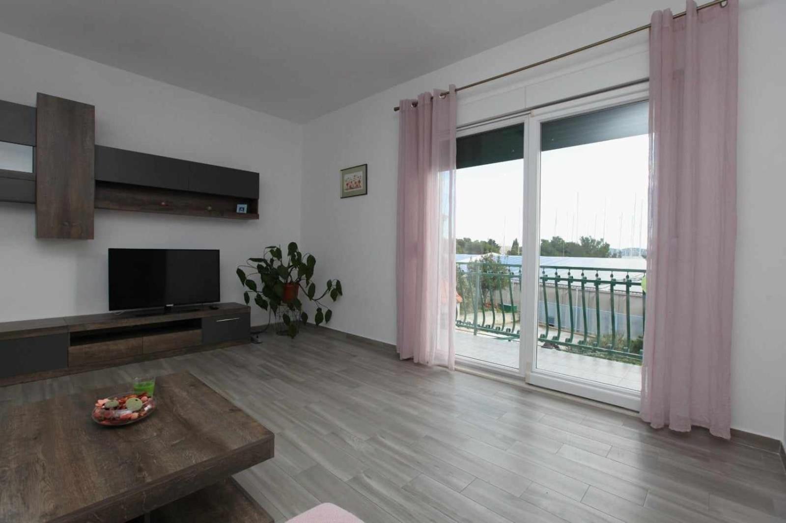 Apartmani Ivana Trogir Exterior photo