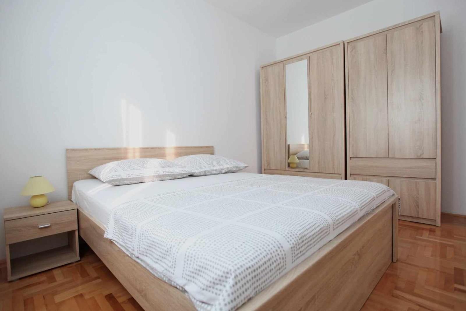 Apartmani Ivana Trogir Exterior photo