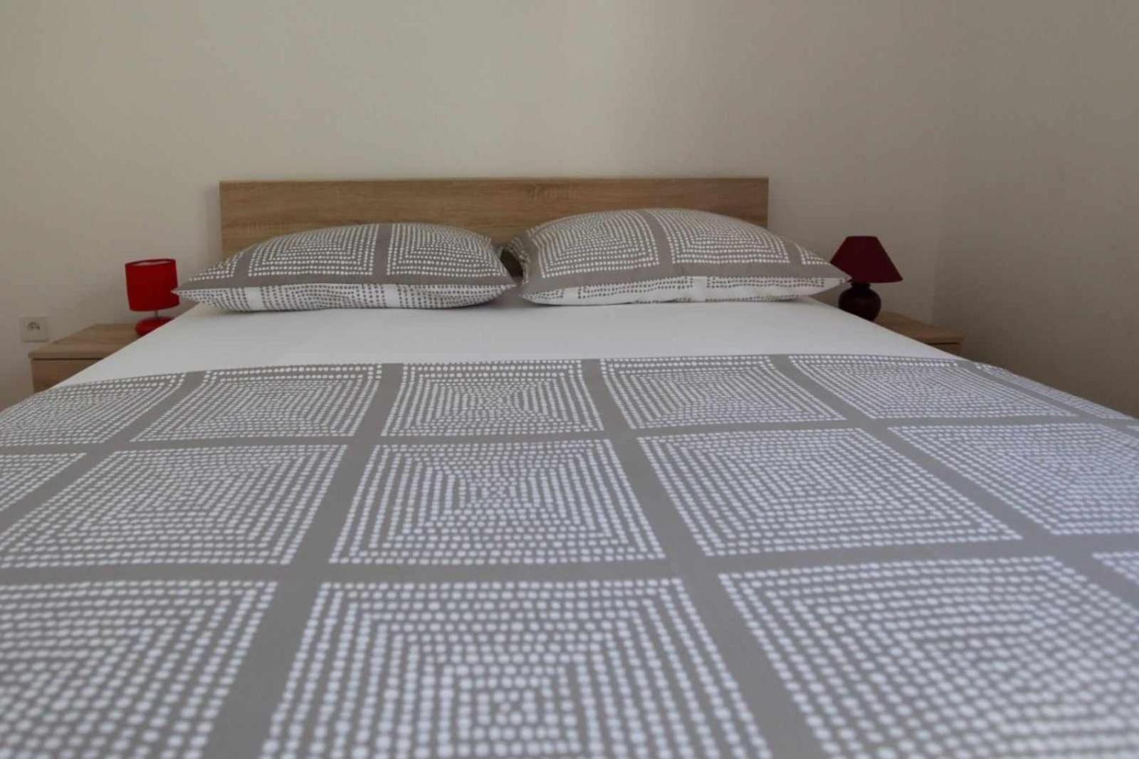 Apartmani Ivana Trogir Exterior photo